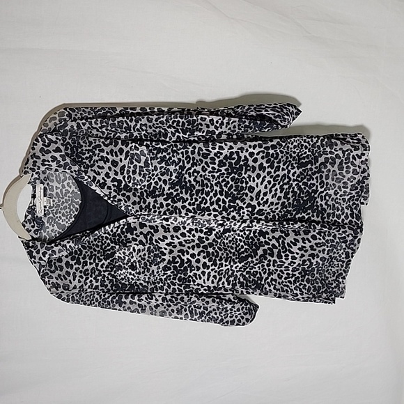 CHIC animal print blouse size M - Picture 1 of 7